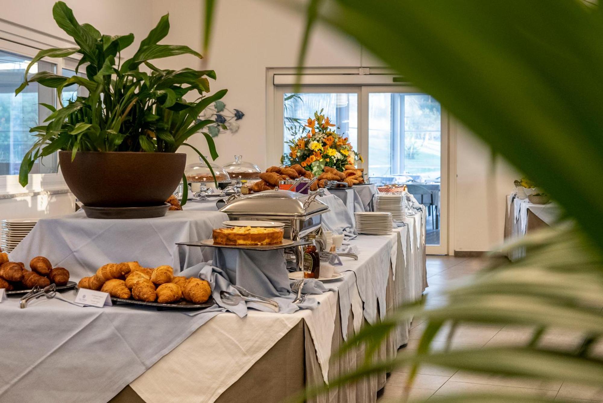 Cala Sinzias Hotel 4*